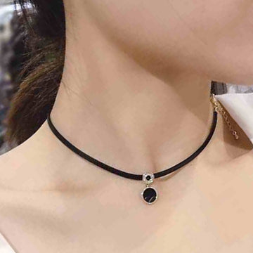 Sophisticated Cute Slim Leather Choker