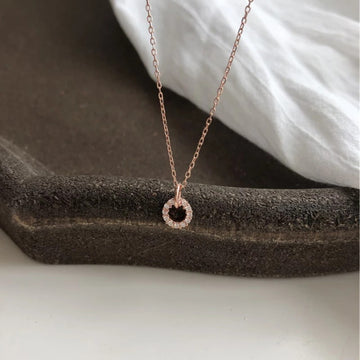 Simple Circle Zircon Pendant Necklace