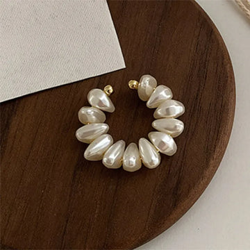 Retro Elegant Irregular Natural Pearl Ear Clip