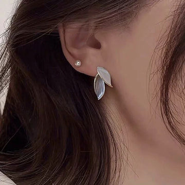 Vintage Handmade White Agate Elegant Earrings