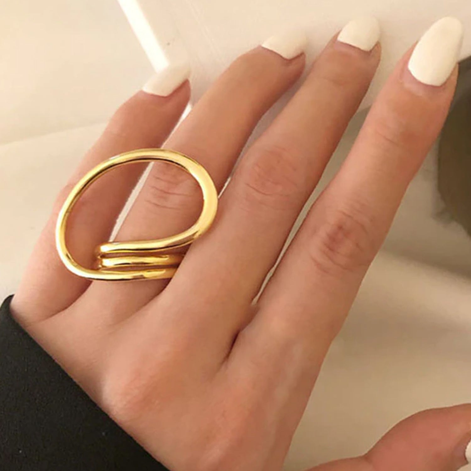 Distorted Rings Simple Distorted Geometric Rings
