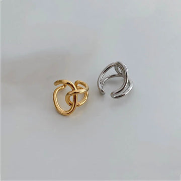 Classic Geometric Cross Knotted Rings
