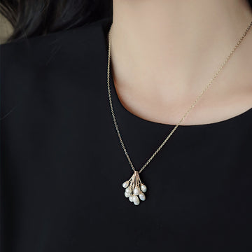 Freshwater Pearl Flower Pendant Necklace