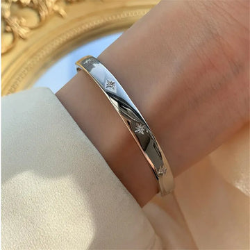 925 Sterling Silver Exquisite Bangle