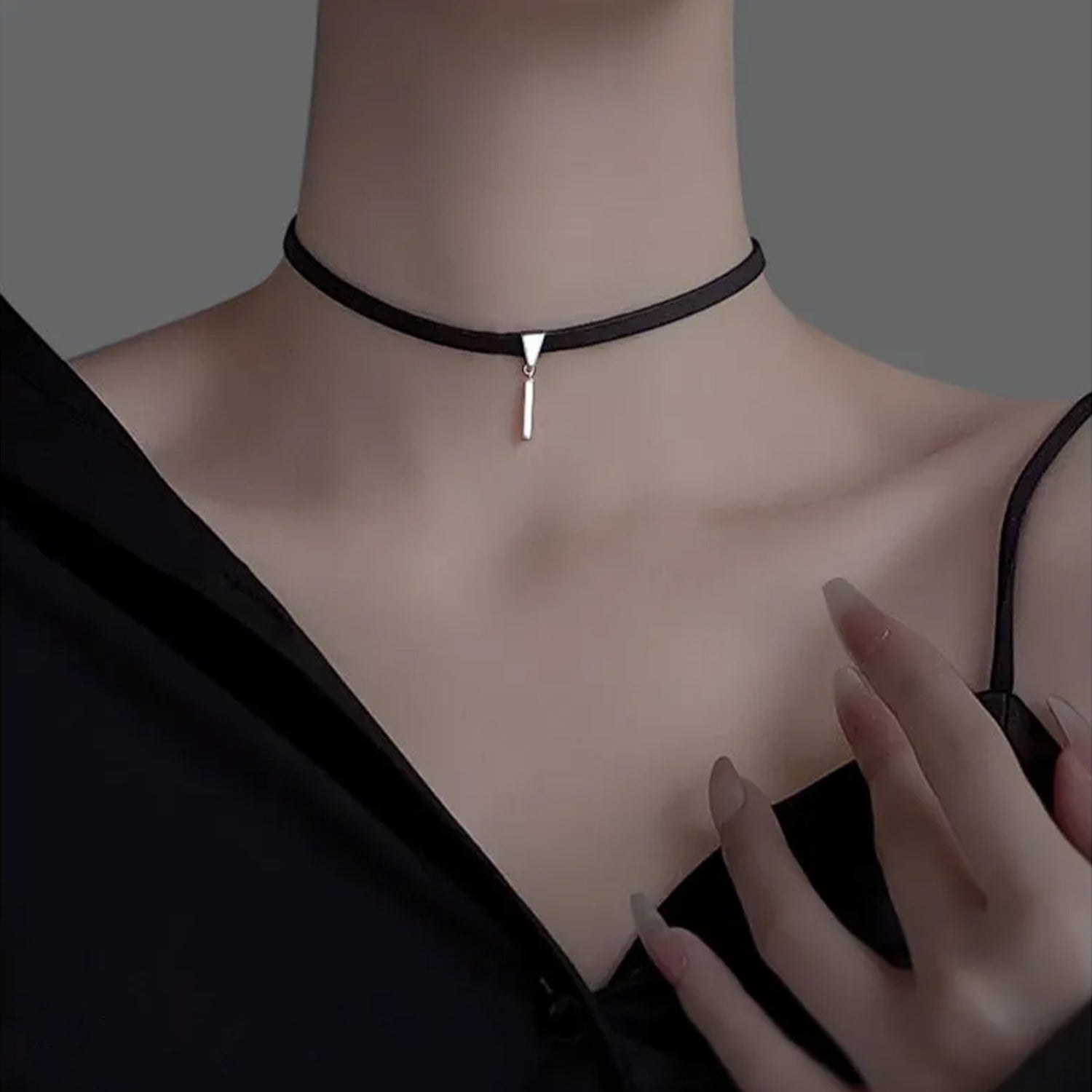 Simple Silver Bar Choker