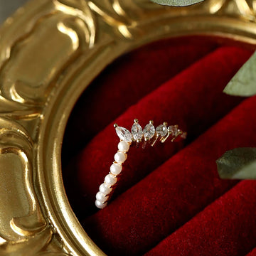 Exquisite Half Zircon Pearl Vintage Crown Ring