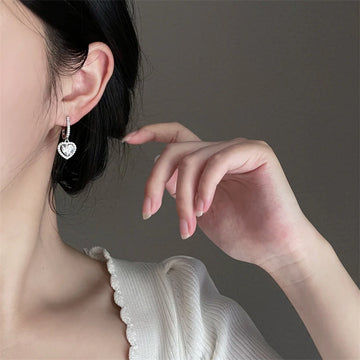 Exquisite Heart Shape Sparkle Stud Earrings