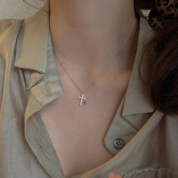 Luxury Zircon Cross Pendant Necklace