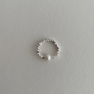 Minimalist Pearl Elastic Finger Ring