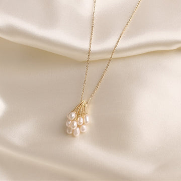 Freshwater Pearl Flower Pendant Necklace