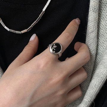 Elegant Vintage Black Epoxy Adjustable Ring